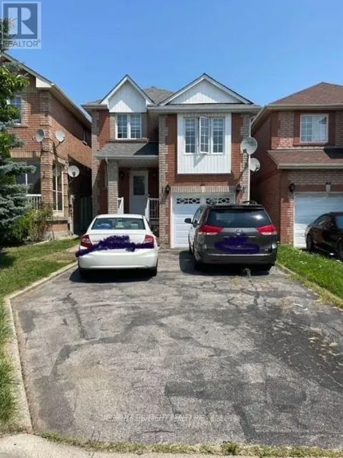 46 CLANDFIELD STREET, Markham