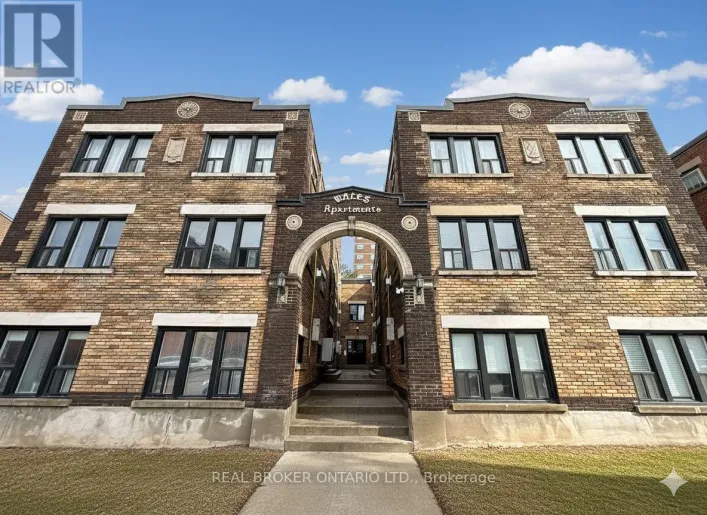 46 COLLEGE STREET, Kitchener