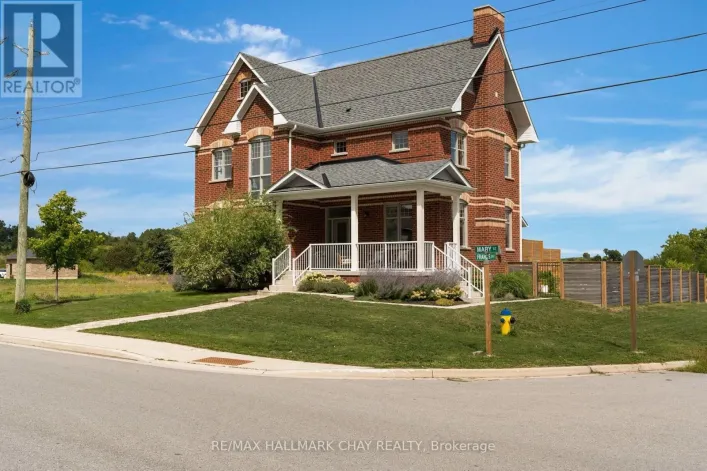 46 FRANCIS STREET E, Clearview