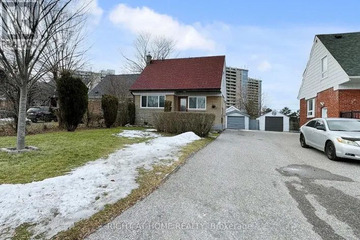 46 GLENSHEPHARD DRIVE, Toronto