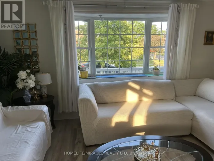 House for rent: 46 INNISWOOD ( UPPER LEVEL) DRIVE, Toronto