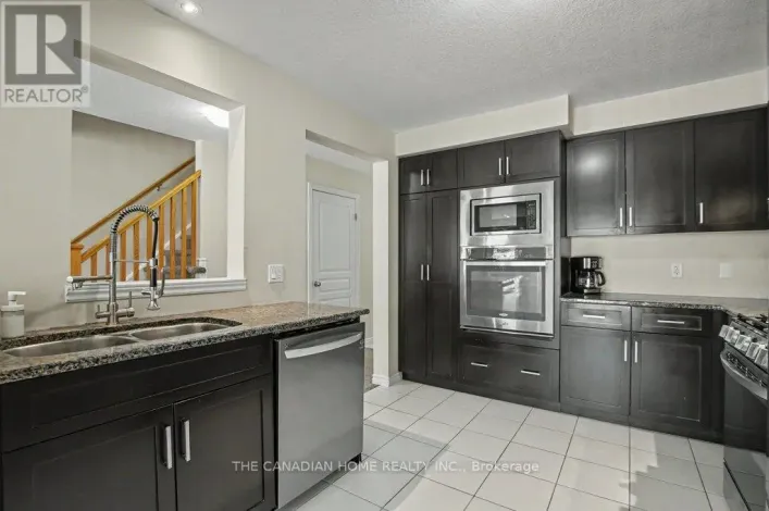 Row / Townhouse for sale: 46 JEFFREY DRIVE, Guelph