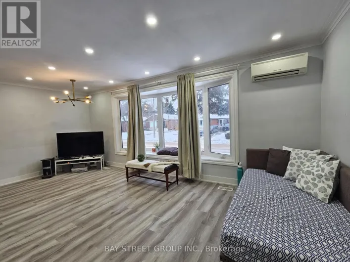 46 LOWCREST BOULEVARD, Toronto