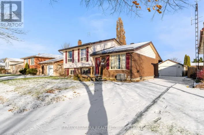 46 MACOOMB DRIVE, Welland