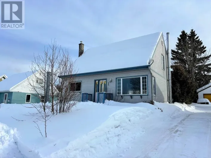 46 Neebig AVE, Manitouwadge