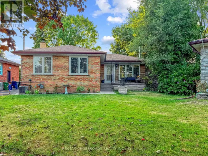 46 RONWAY CRESCENT, Toronto