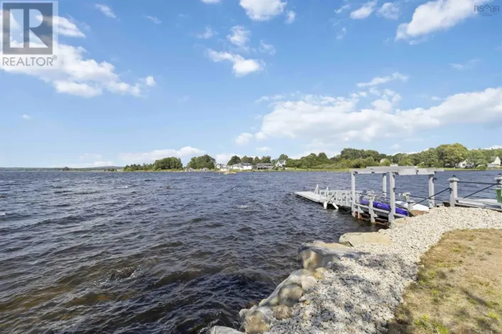 46 Roxbury Road, Port Medway