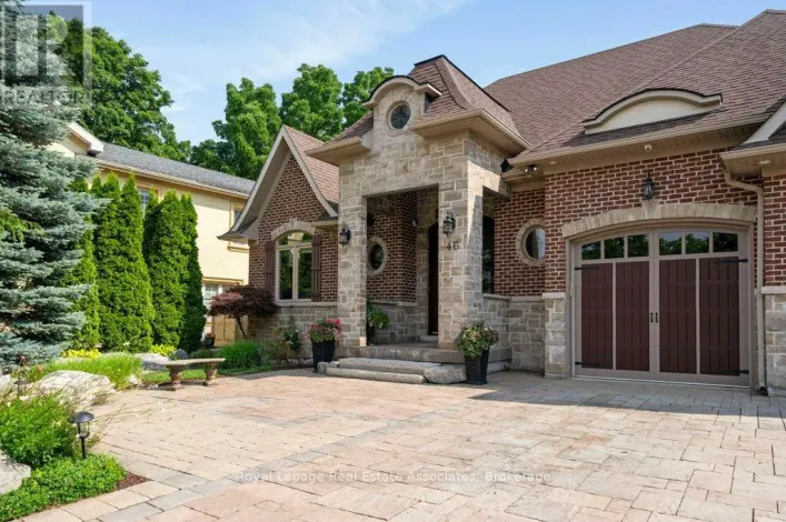 House for sale: 46 SCOTT STREET, Brampton