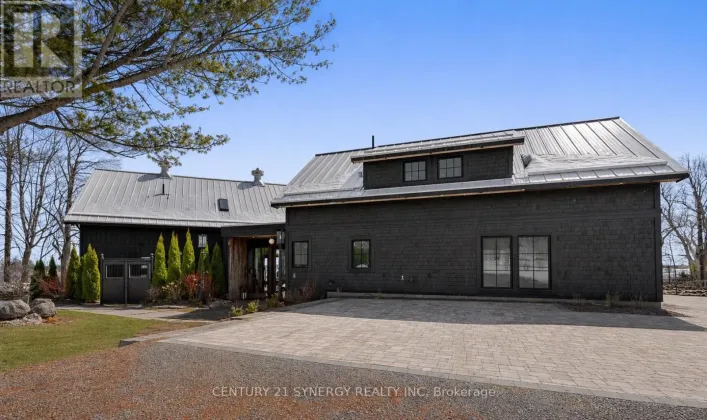 4/6 SIFTON ROAD, Front of Yonge