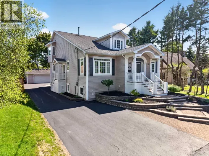 46 Smith Avenue, Truro
