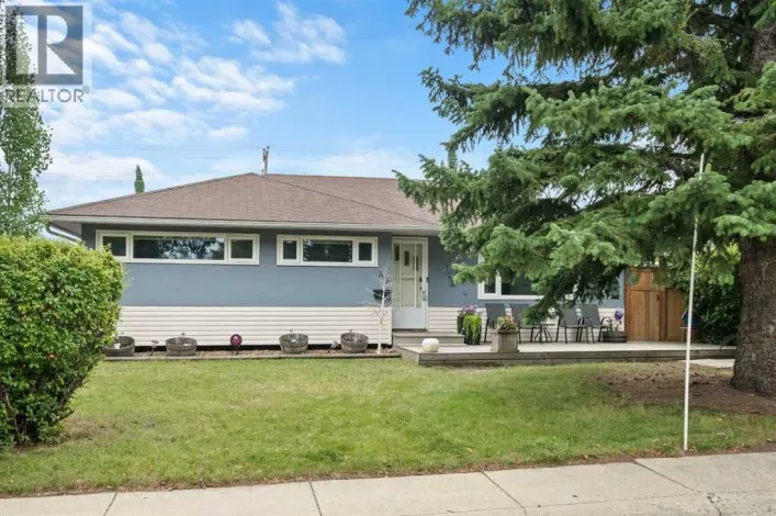 46 Westwood Drive SW, Calgary