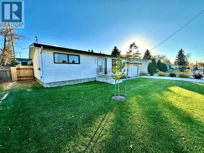 460 16 Street, Fort Macleod