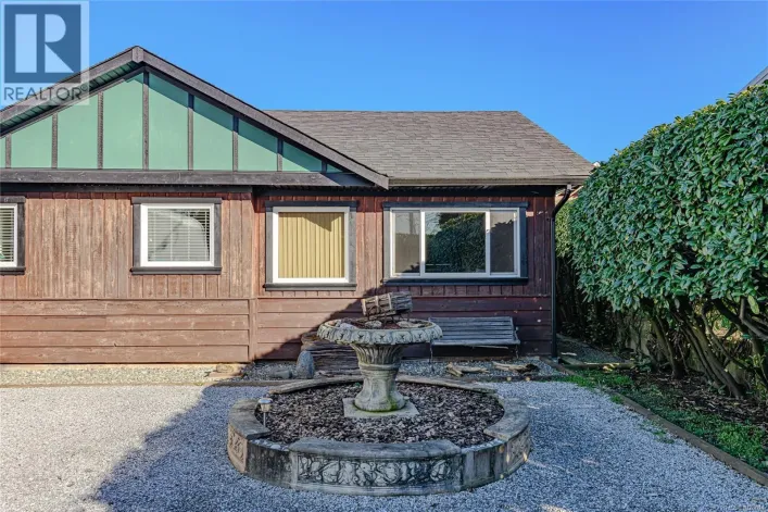 460 Bundock Ave, Duncan