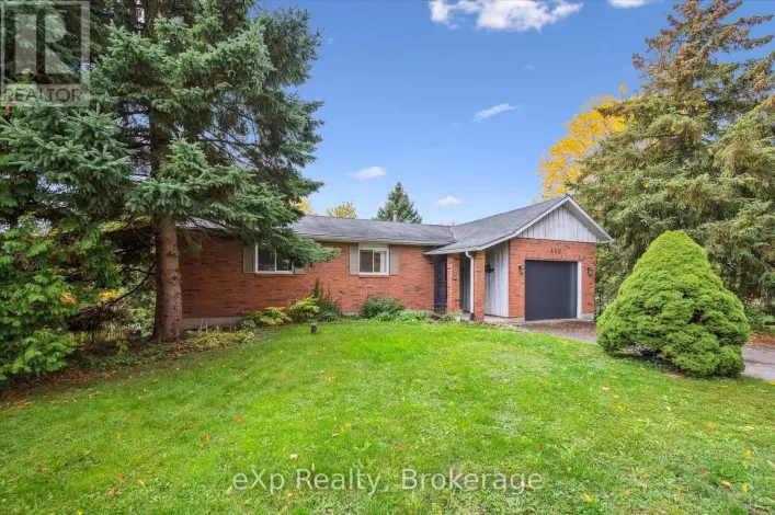 460 GEDDES STREET, Centre Wellington