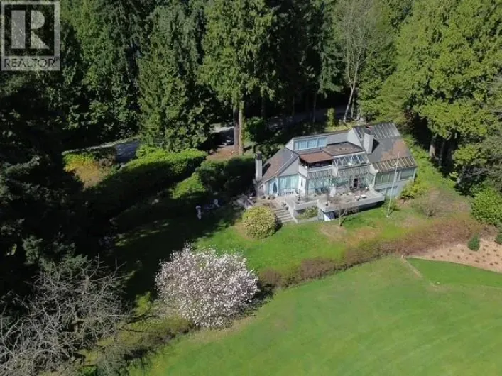 460 SOUTHBOROUGH DRIVE, West Vancouver