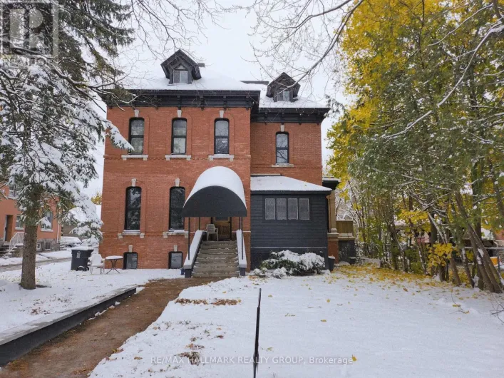 460 WILBROD STREET, Ottawa
