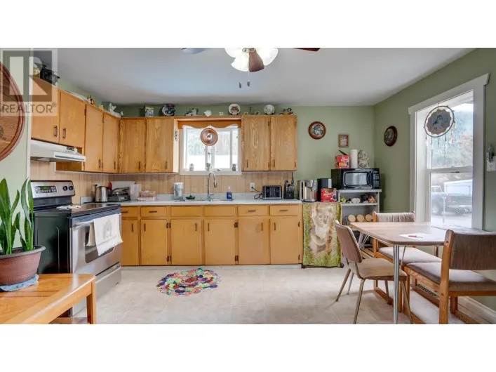 4600 50 Street NE, Salmon Arm