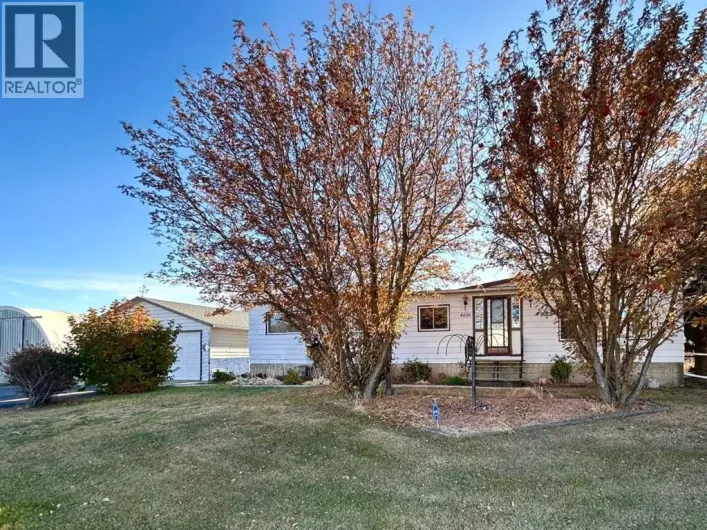 4601 50 Avenue, Daysland