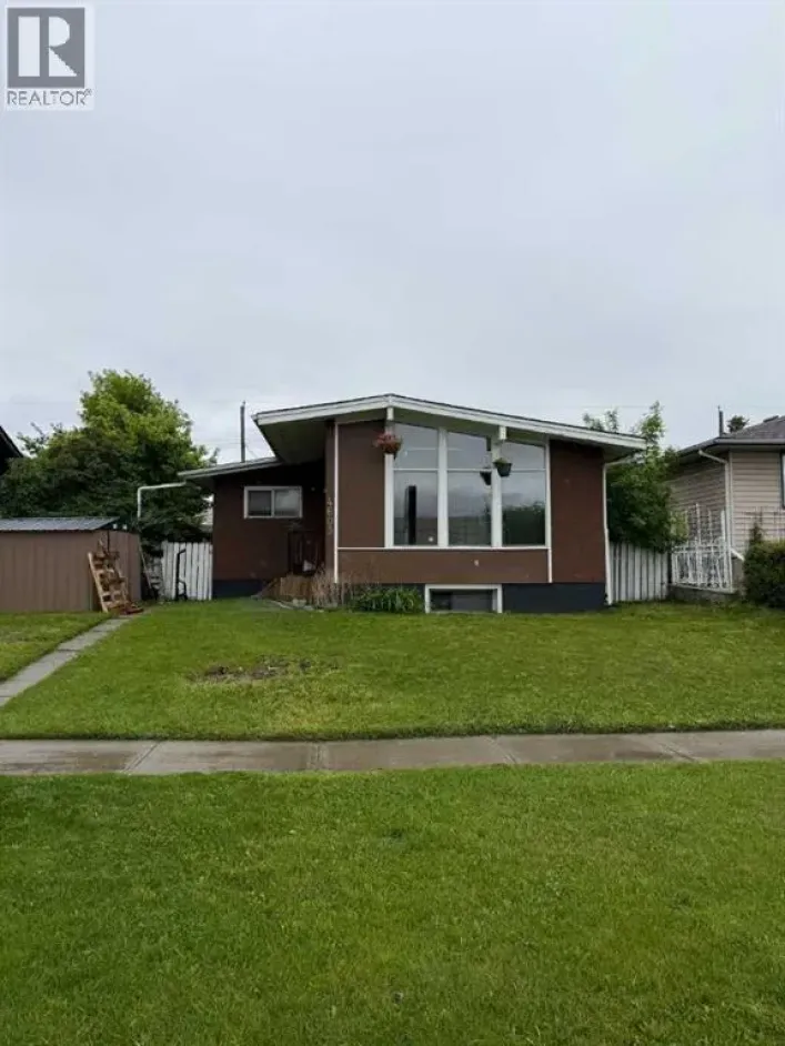 House for sale: 4603 Edmonton Trail NE, Calgary