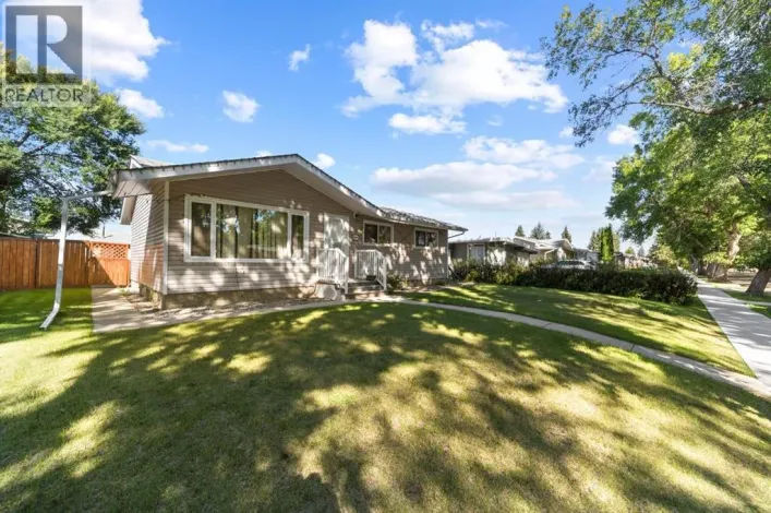 4604 61 Street, Camrose