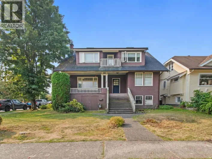 4606 W 11TH AVENUE, Vancouver