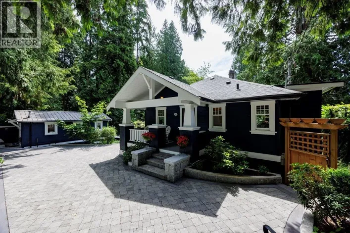 461 E ST. JAMES ROAD, North Vancouver