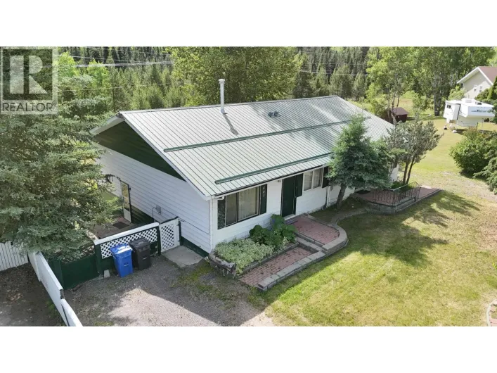 461 EVERGREEN CRESCENT, 100 Mile House