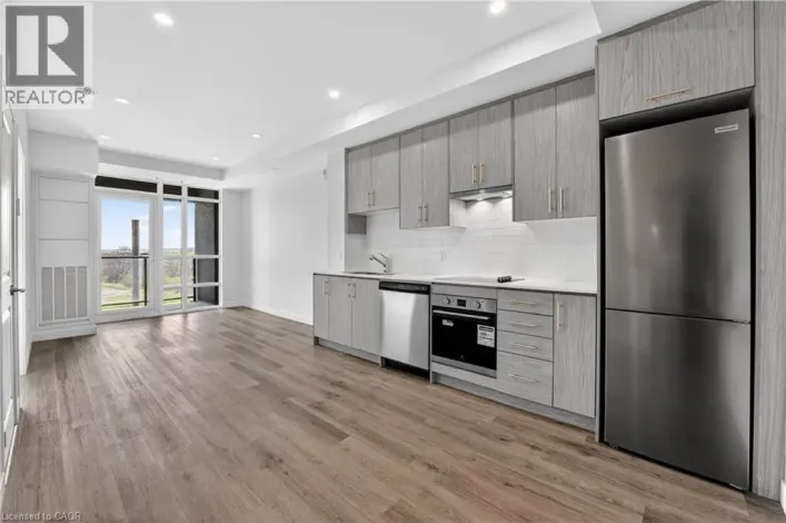 461 GREEN Road Unit# 321, Stoney Creek