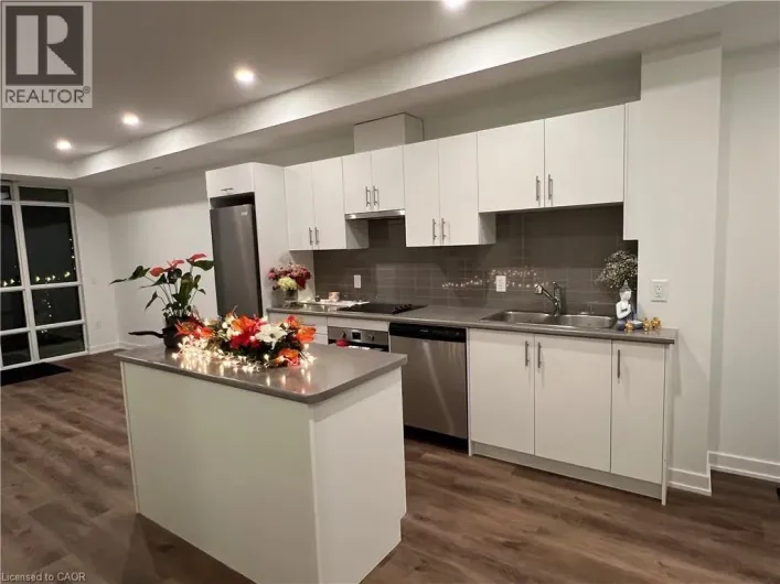 461 GREEN Road Unit# 401, Stoney Creek