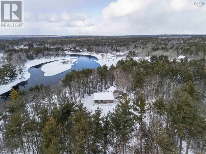 461 Mill Village East Road, Charleston