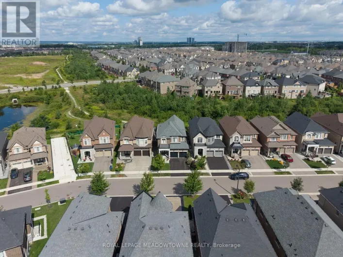 461 PARENT PLACE, Milton