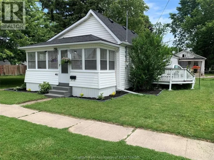 461 SELKIRK STREET, Wallaceburg