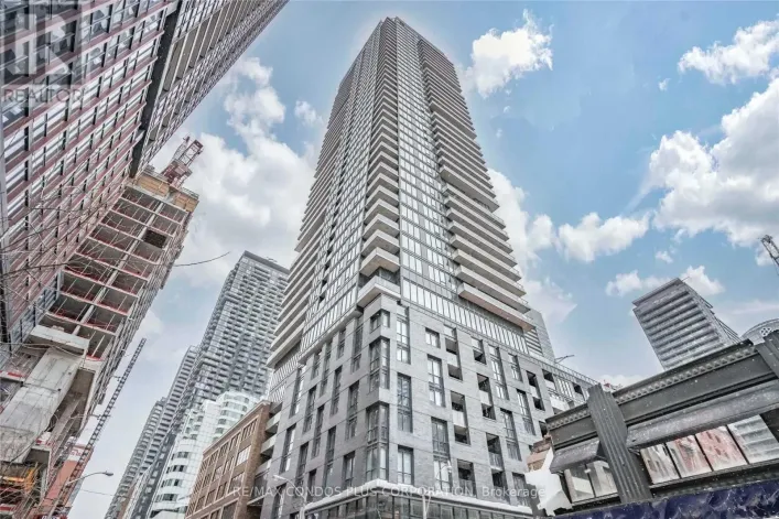 4611 - 115 BLUE JAYS WAY, Toronto