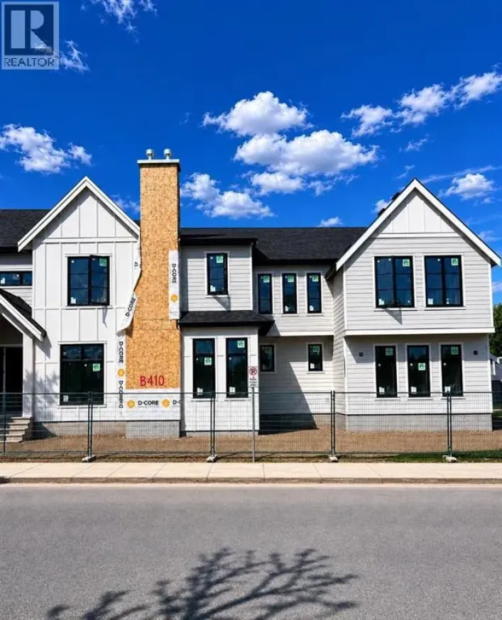 4612 Grove Hill Road SW, Calgary
