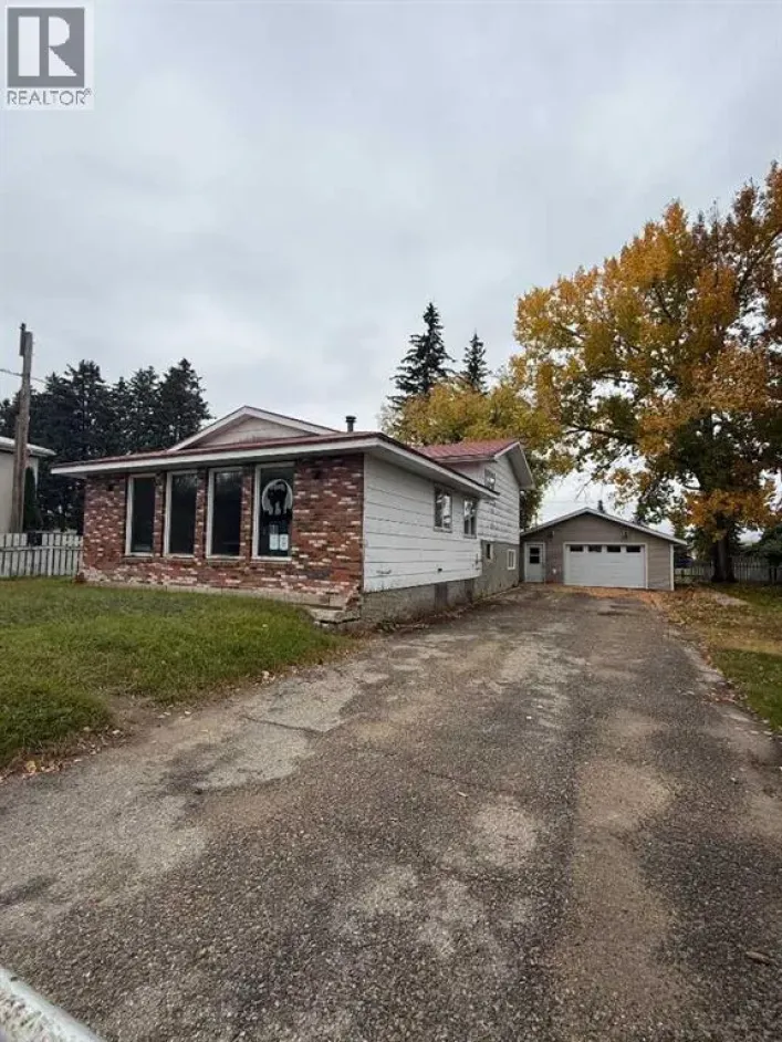 4616 55 ave, Whitecourt