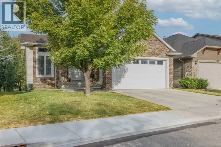 462 Crystal Green Manor, Okotoks