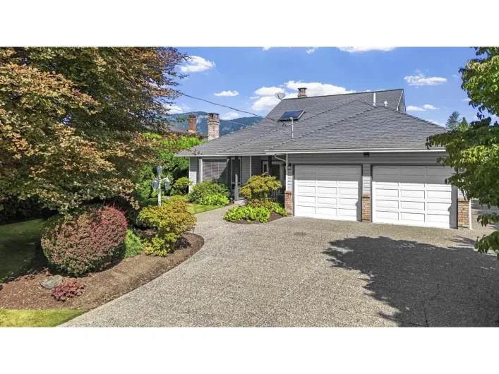 46209 STRATHCONA ROAD|Fairfield Island, Chilliwack