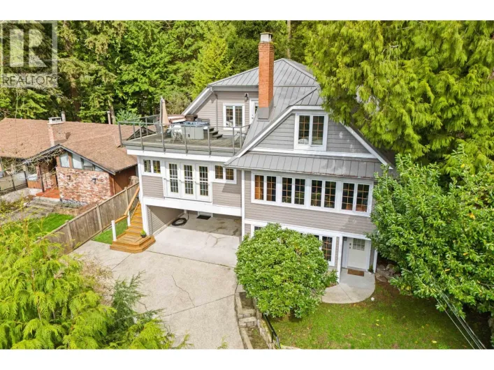 4622 COVE CLIFF ROAD, North Vancouver