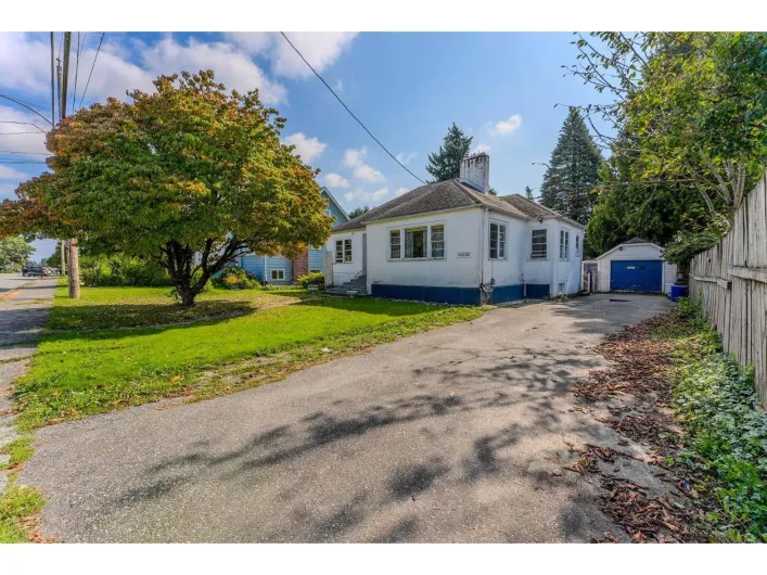46220 MAPLE AVENUE|Chilliwack Proper East, Chilliwack