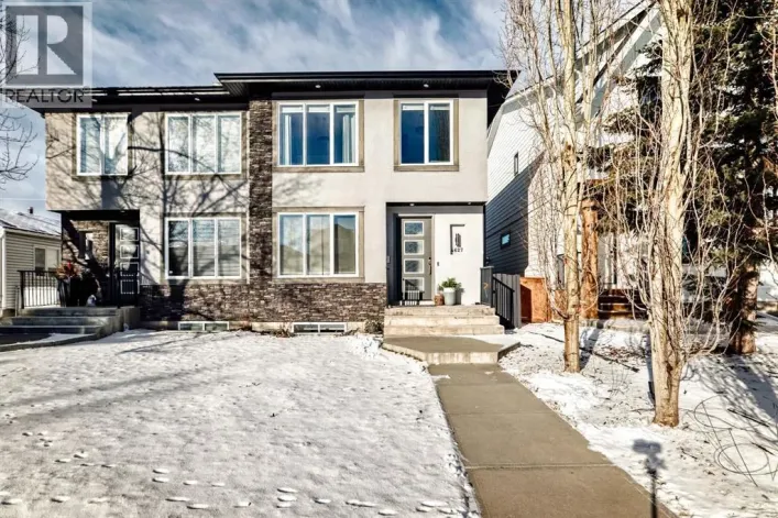4627 83 Street NW, Calgary