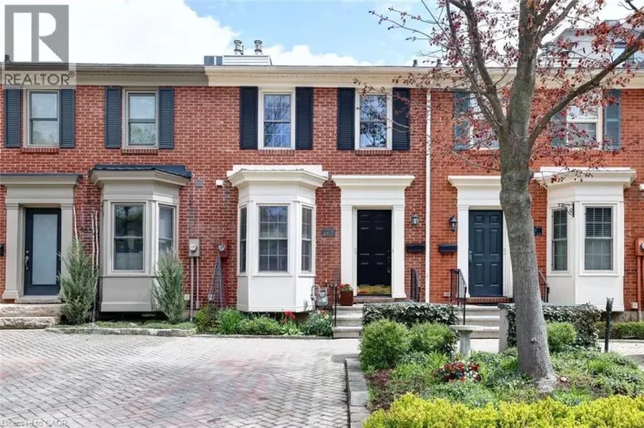 463 BLATHWAYTE Lane, Burlington