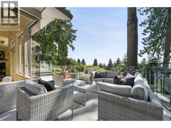463 VENTURA CRESCENT, North Vancouver