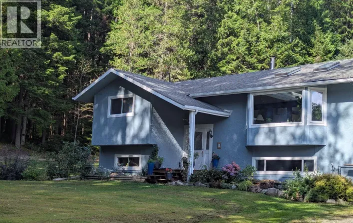 4636 JOHNSTON ROAD, Terrace