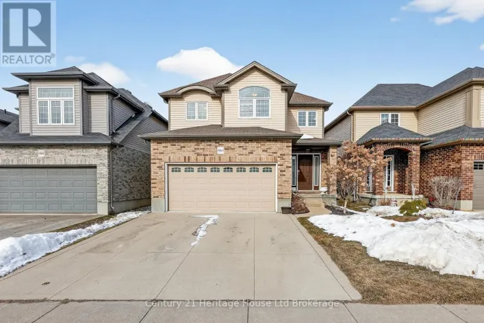 464 CHAMPLAIN AVENUE, Woodstock