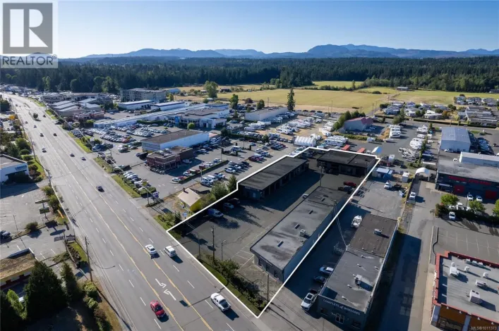 464 Island Hwy E, Parksville