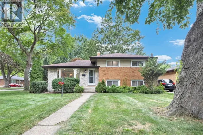465 GREENDALE DRIVE, Windsor