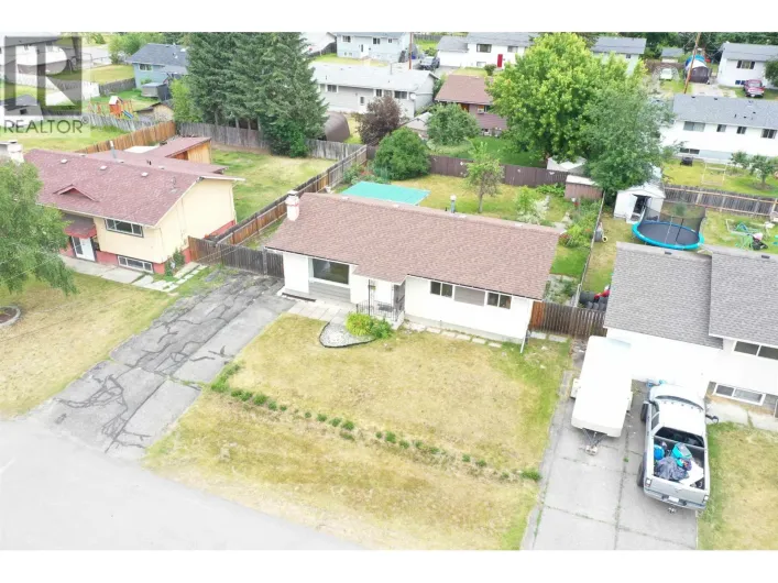 465 ROBERTSON AVENUE, Quesnel