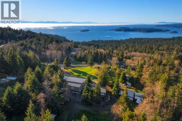 465 SUNSET ROAD, Bowen Island
