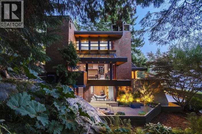 4651 MARINE DRIVE, West Vancouver