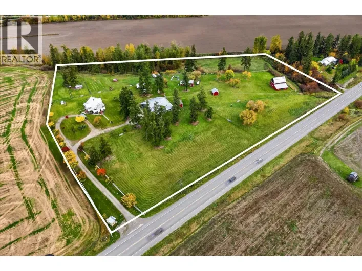 House for sale: 4652 Highway 97A, Armstrong